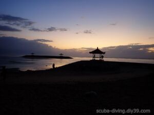 サヌール海岸日の出