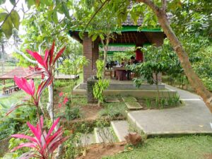 試飲する東屋 試飲する東屋