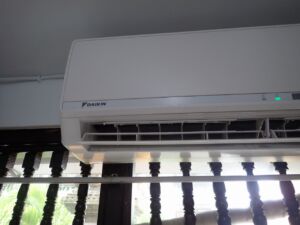 エアコン エアコン