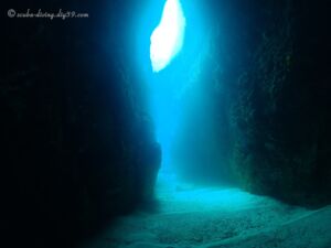 @ぺニダ島 クリスタルベイ 2022/11/2 クリスタルベイの洞窟